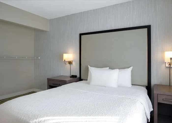Homewood By Hilton Hotel
